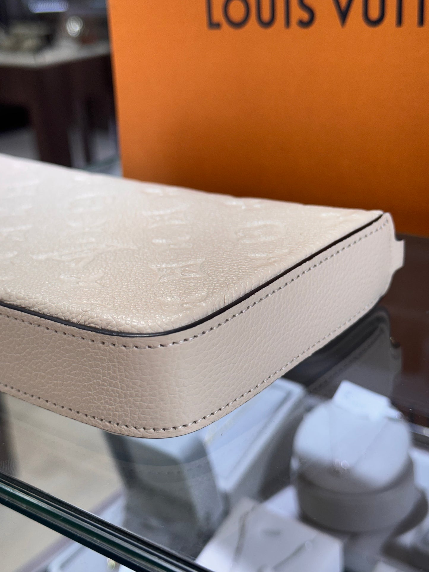 Louis Vuitton Empreinte Felicie Pochette Beige