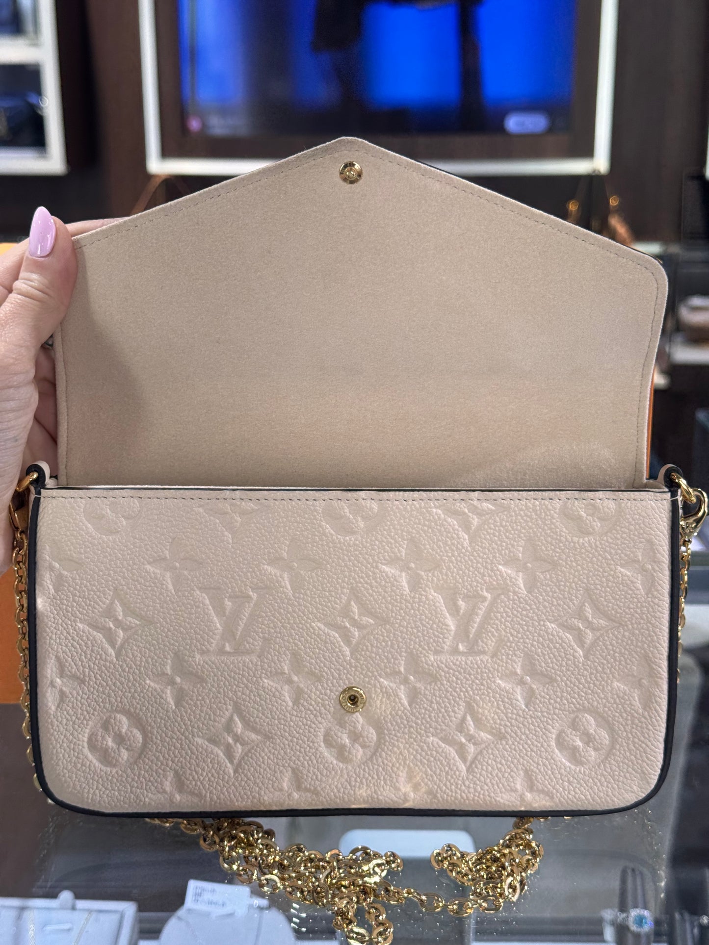 Louis Vuitton Empreinte Felicie Pochette Beige