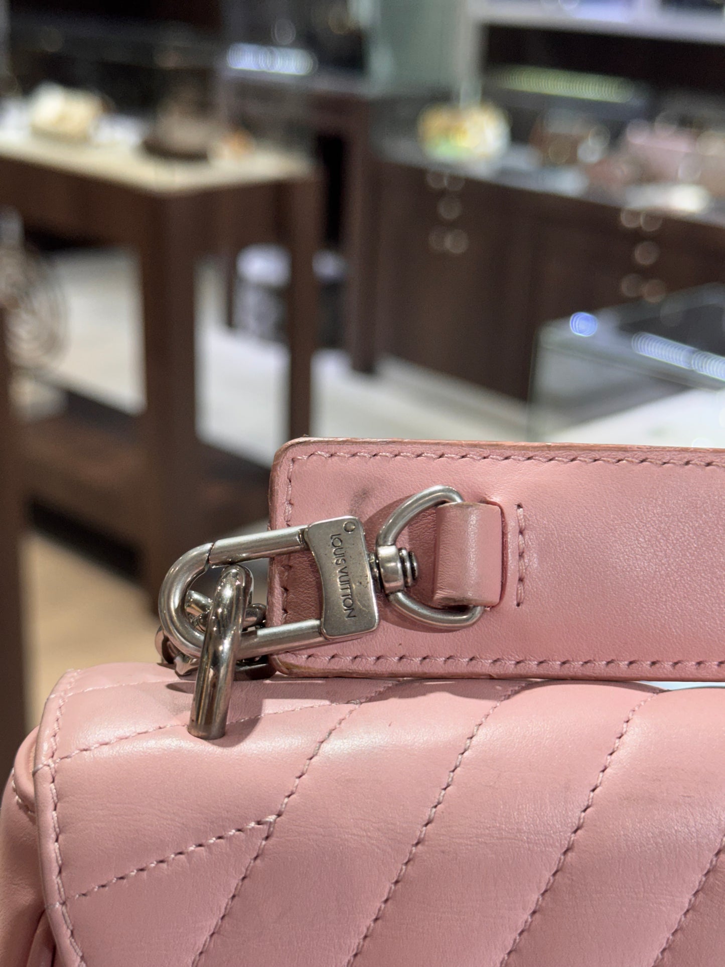 Louis Vuitton Leather New Wave MM