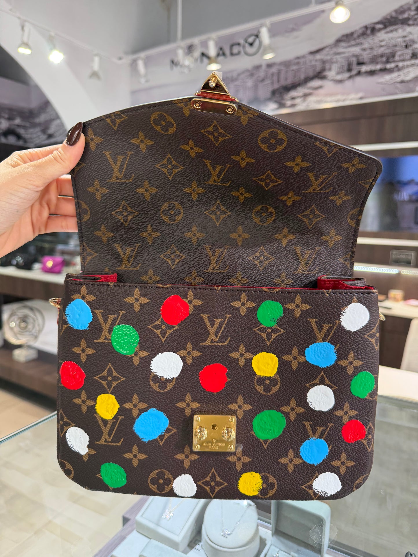 Limited Edition Louis Vuitton X Yayoi Kusama Pochette Mètis