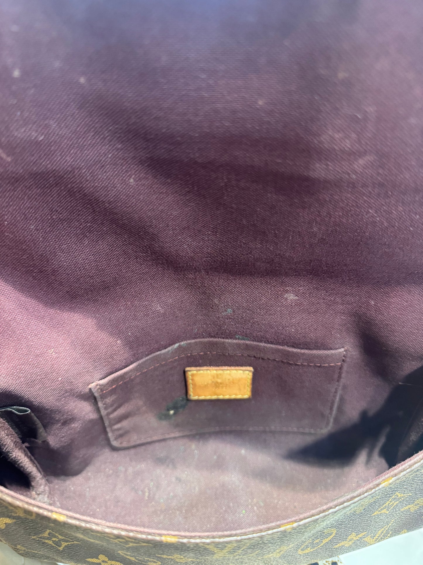 Louis Vuitton Monogram Favorite MM