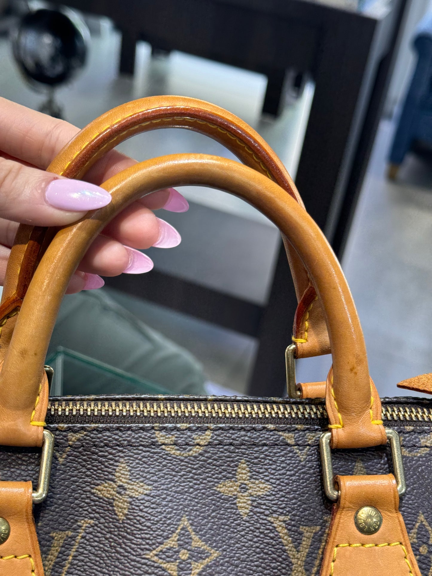 Louis Vuitton Monogram Speedy 35