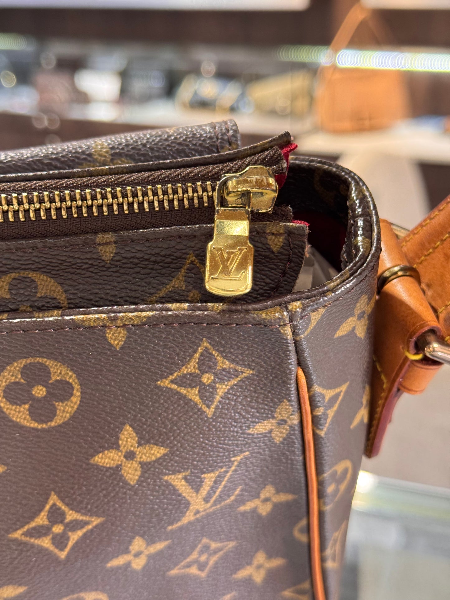 Louis Vuitton Monogram Viva Cite GM