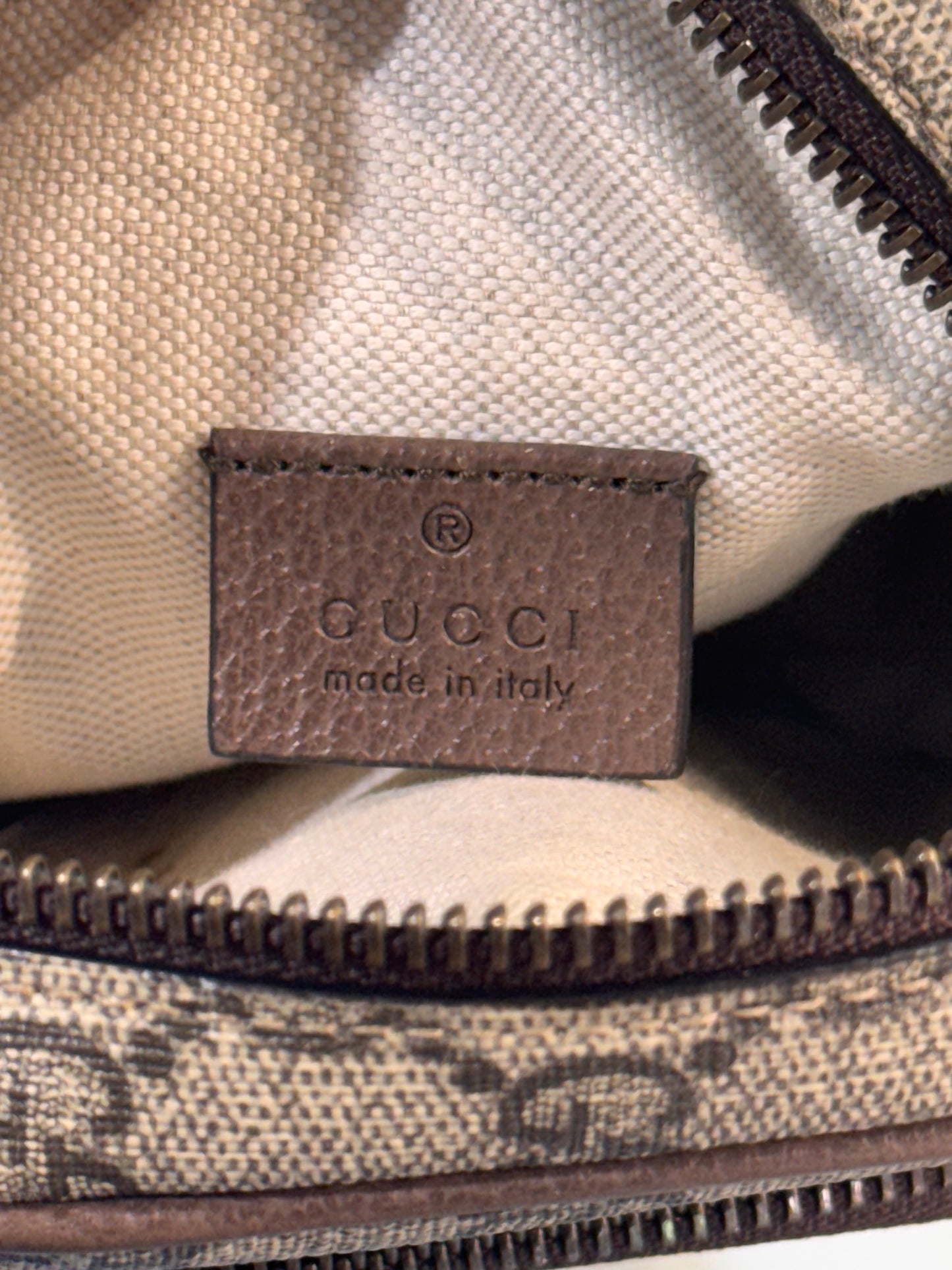 Gucci GG Supreme Mini Crossbody