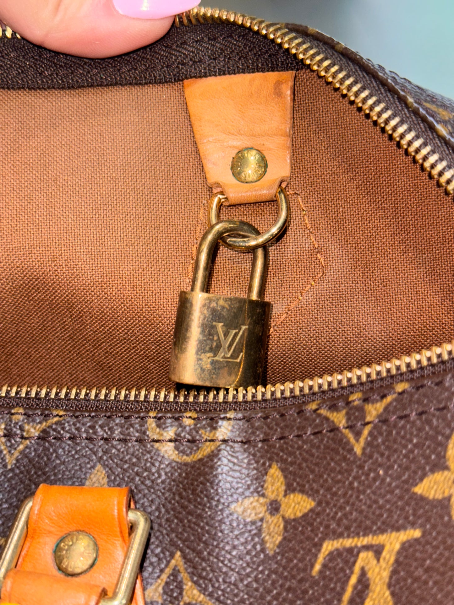 Louis Vuitton Monogram Speedy 35