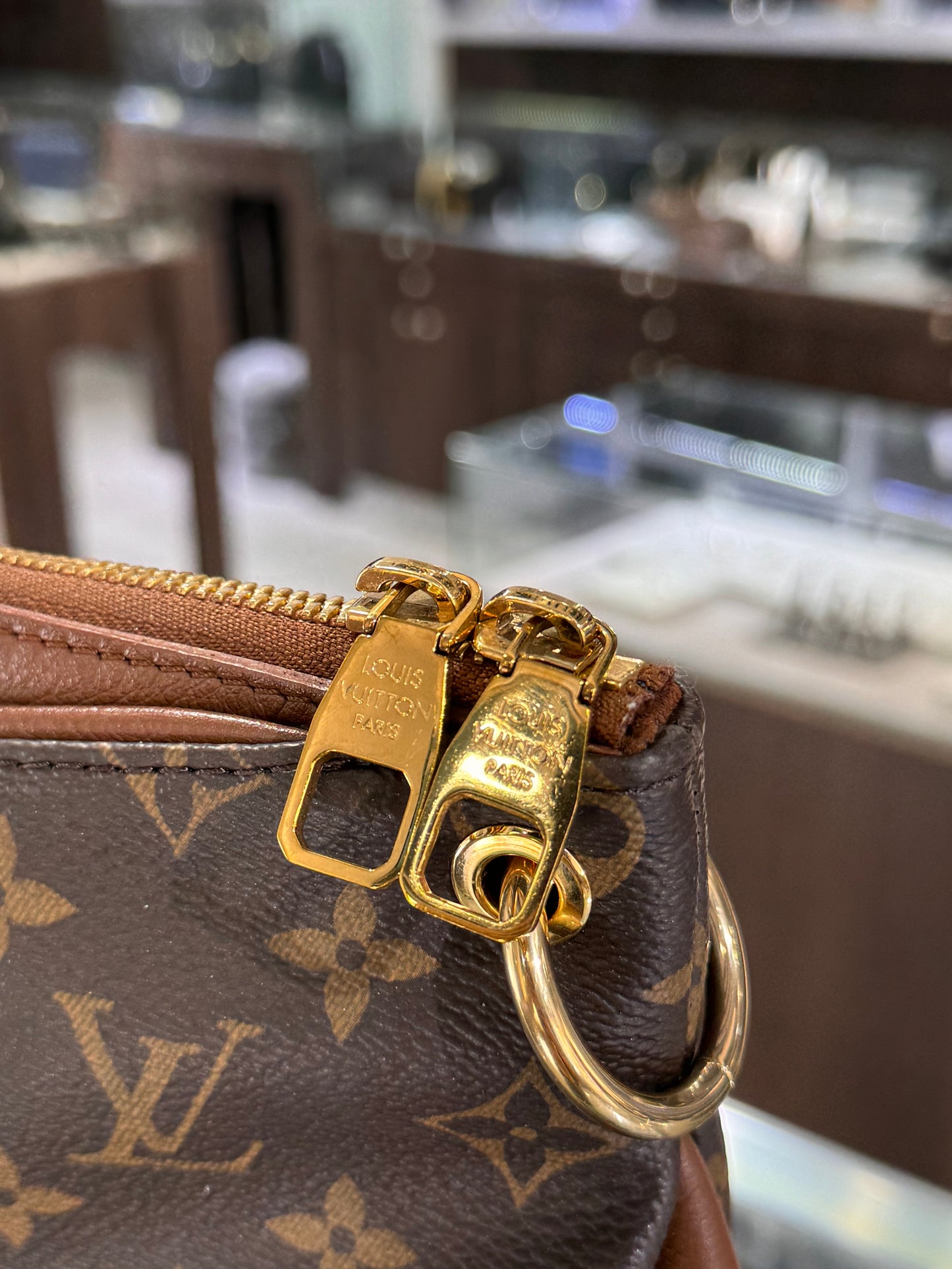 Louis Vuitton Monogram Brown Pallas Tote