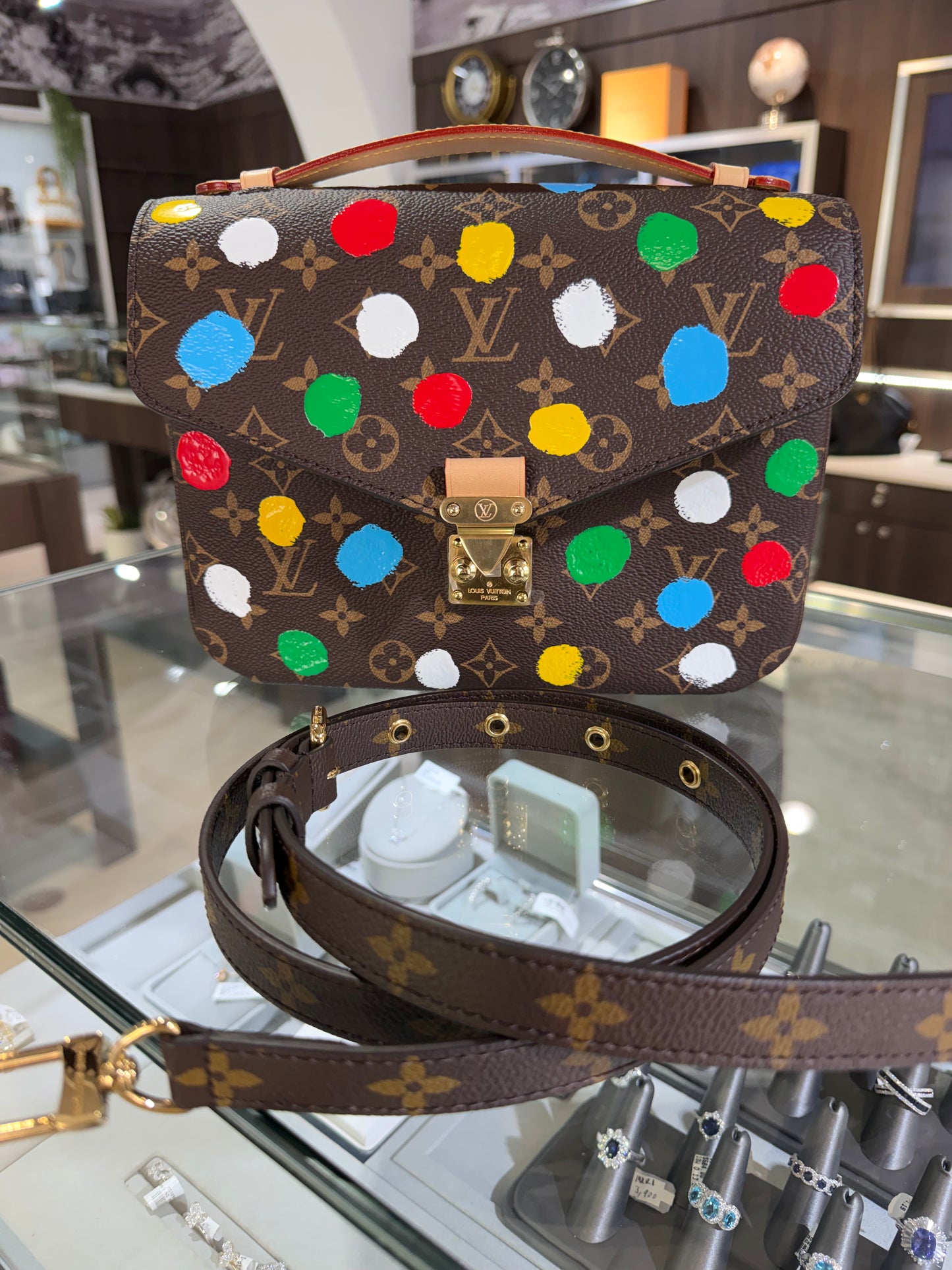 Limited Edition Louis Vuitton X Yayoi Kusama Pochette Mètis