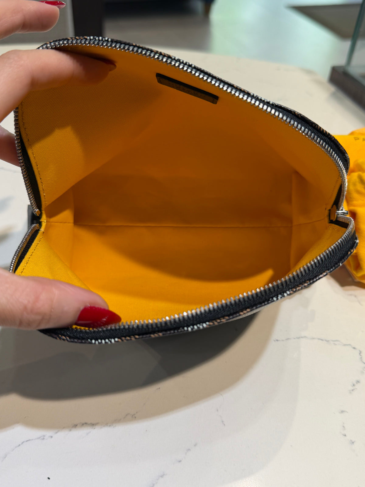 Brand New Goyardine Vendome Pouch Black