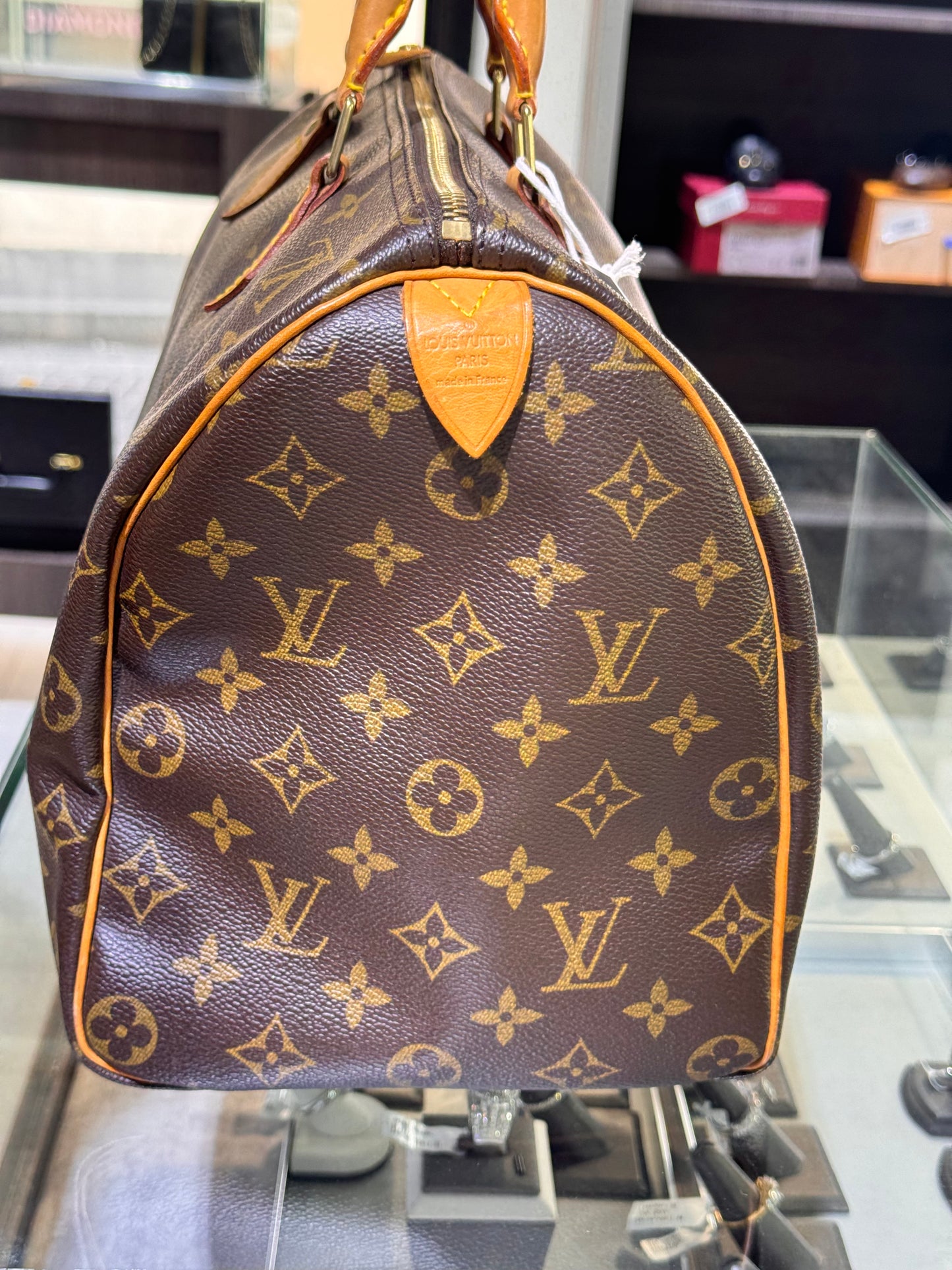 Louis Vuitton Monogram Speedy 35