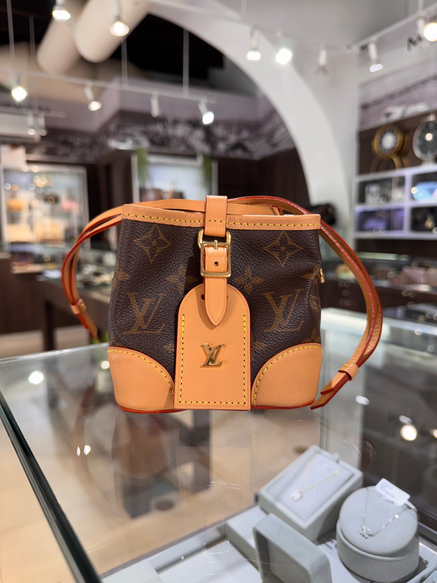 Louis Vuitton Monogram Noe Mini Bucket