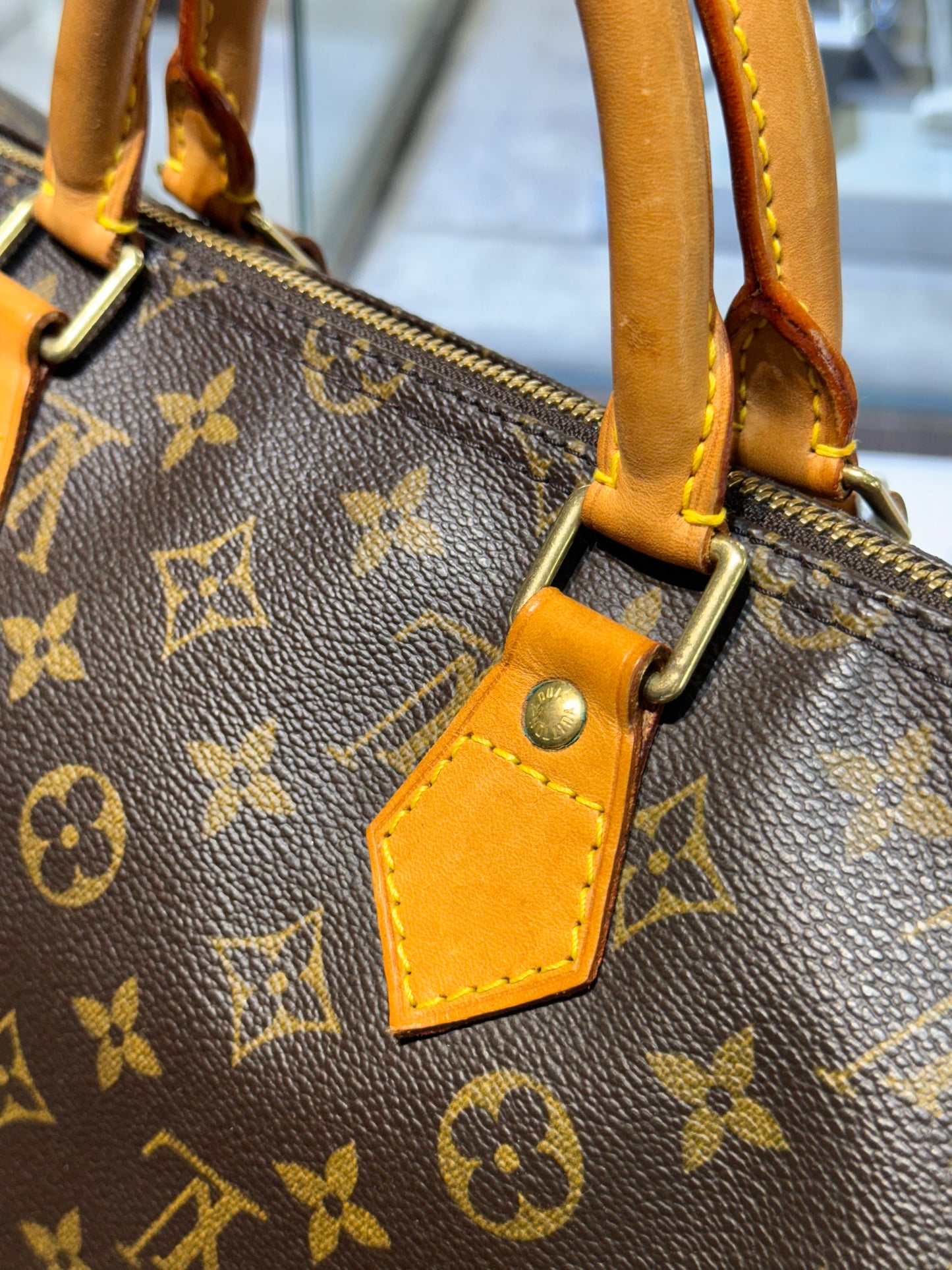 Louis Vuitton Monogram Speedy 35