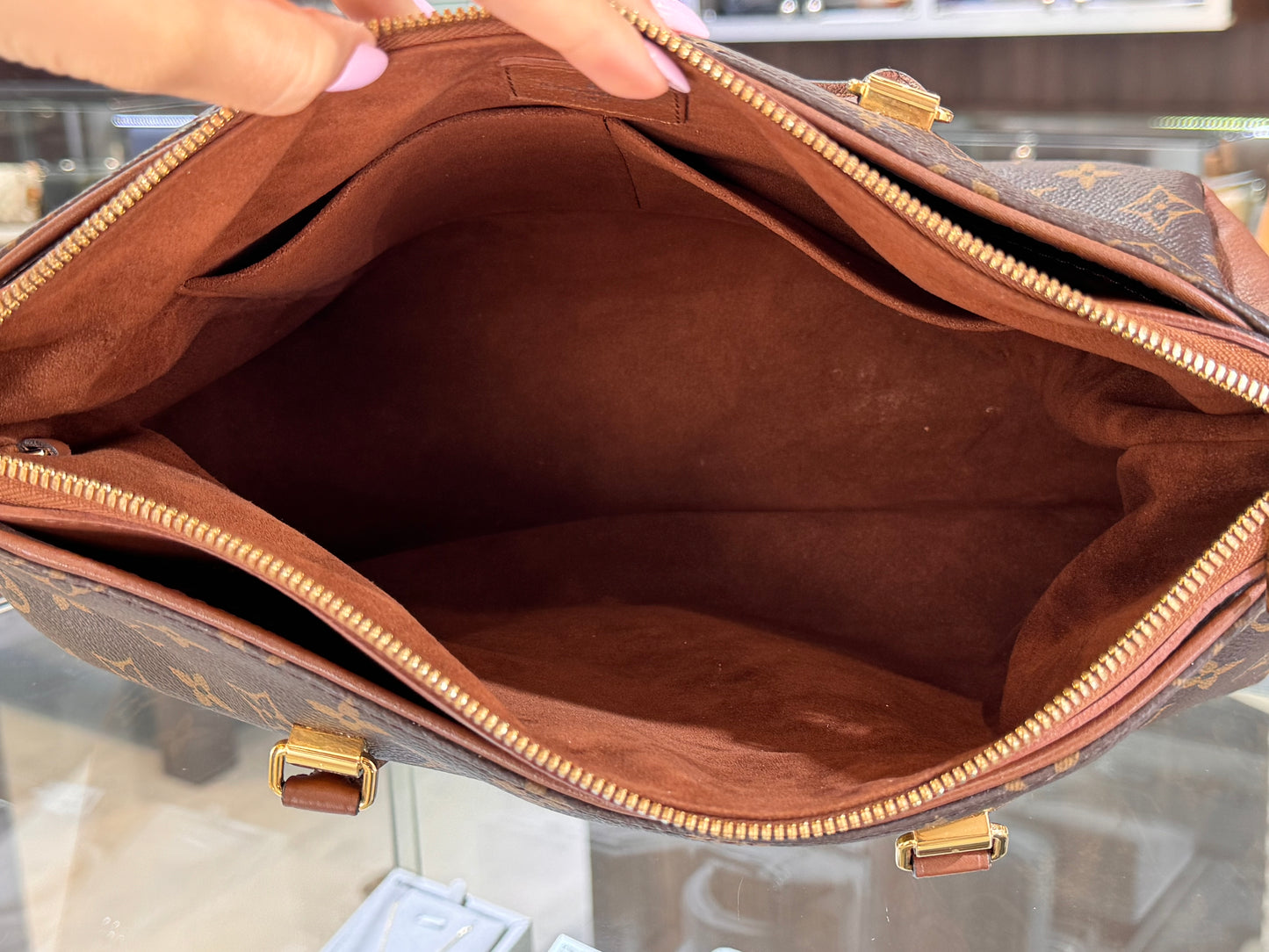Louis Vuitton Monogram Brown Pallas Tote