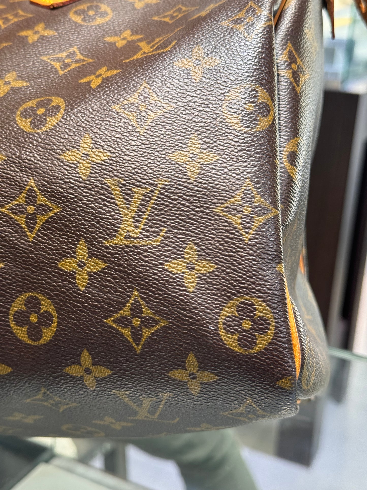 Louis Vuitton Monogram Speedy 35