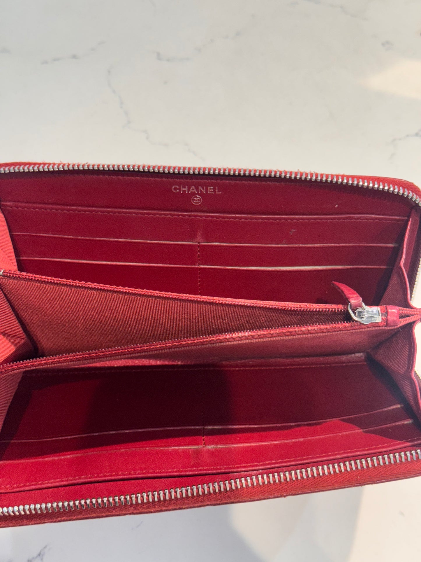 Pre-Owned Chanel Classic Long Wallet