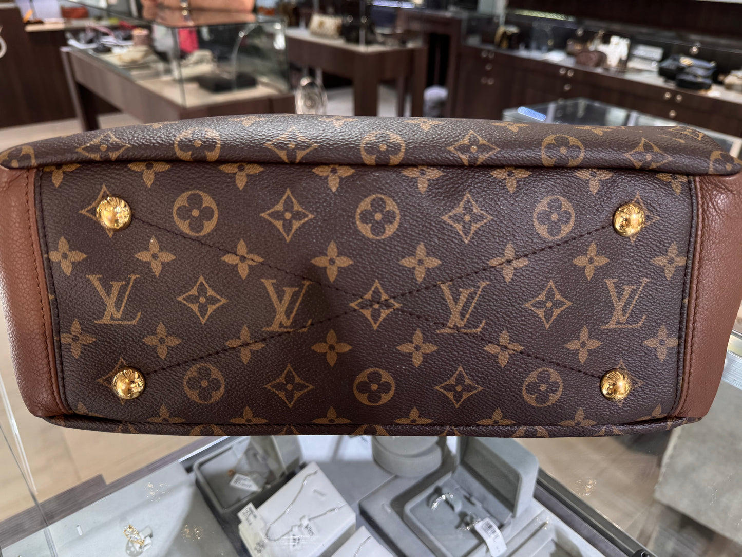 Louis Vuitton Monogram Brown Pallas Tote