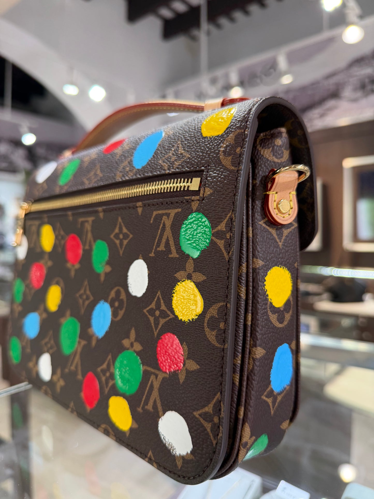 Limited Edition Louis Vuitton X Yayoi Kusama Pochette Mètis