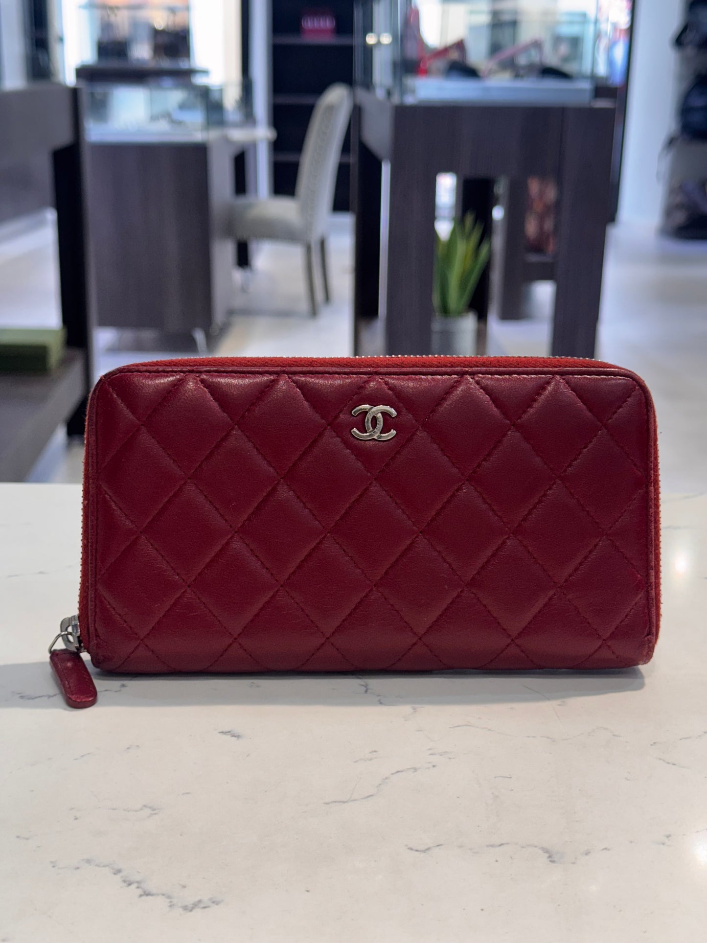 Pre-Owned Chanel Classic Long Wallet