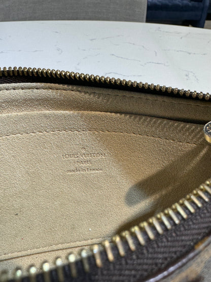 Louis Vuitton Monogram Milla Pochette