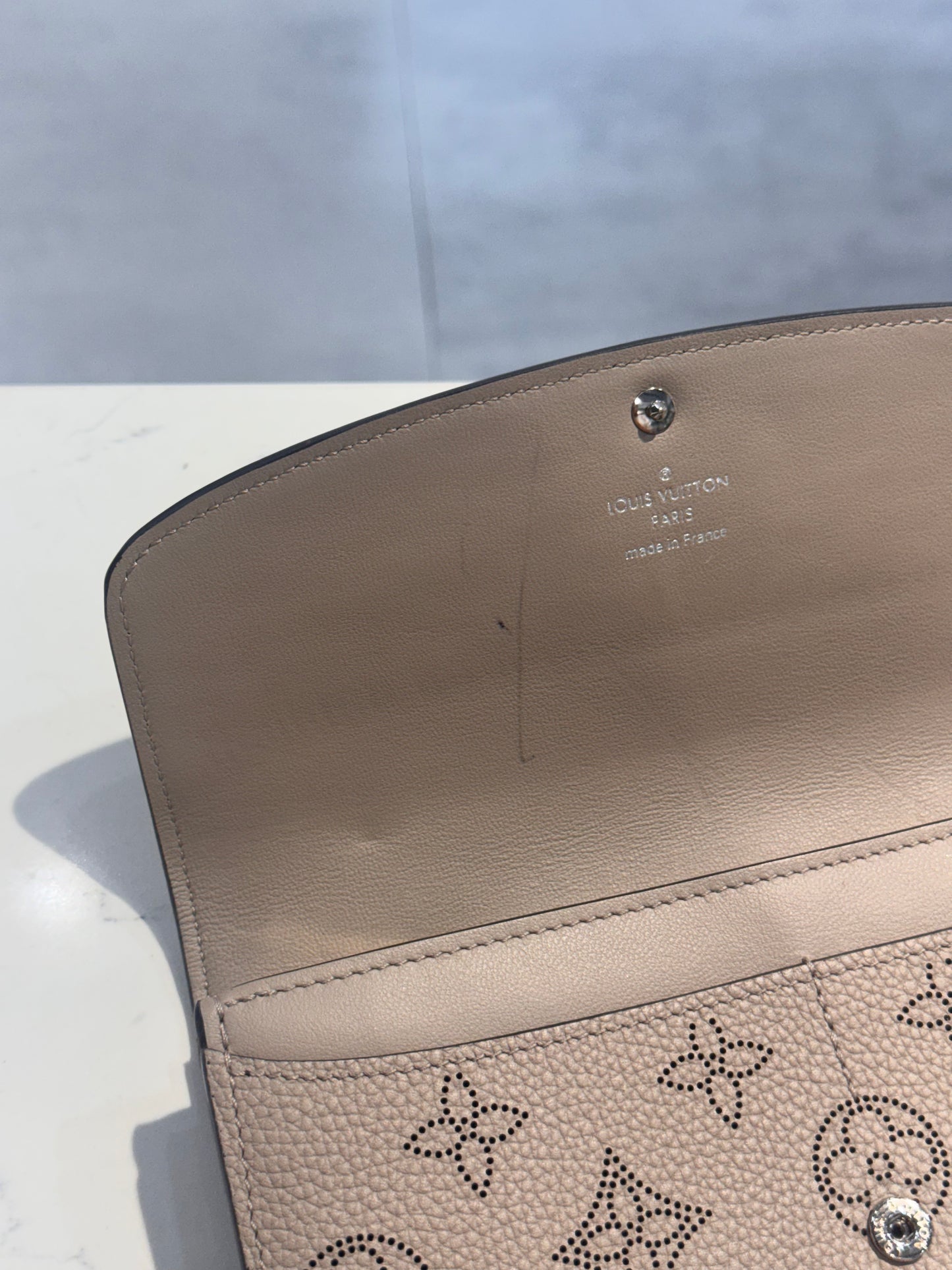 Louis Vuitton Monogram Mahina Iris Wallet