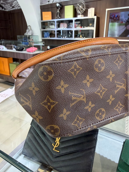 Pre-Owned LV Monogram Looping GM Shoulder Bag