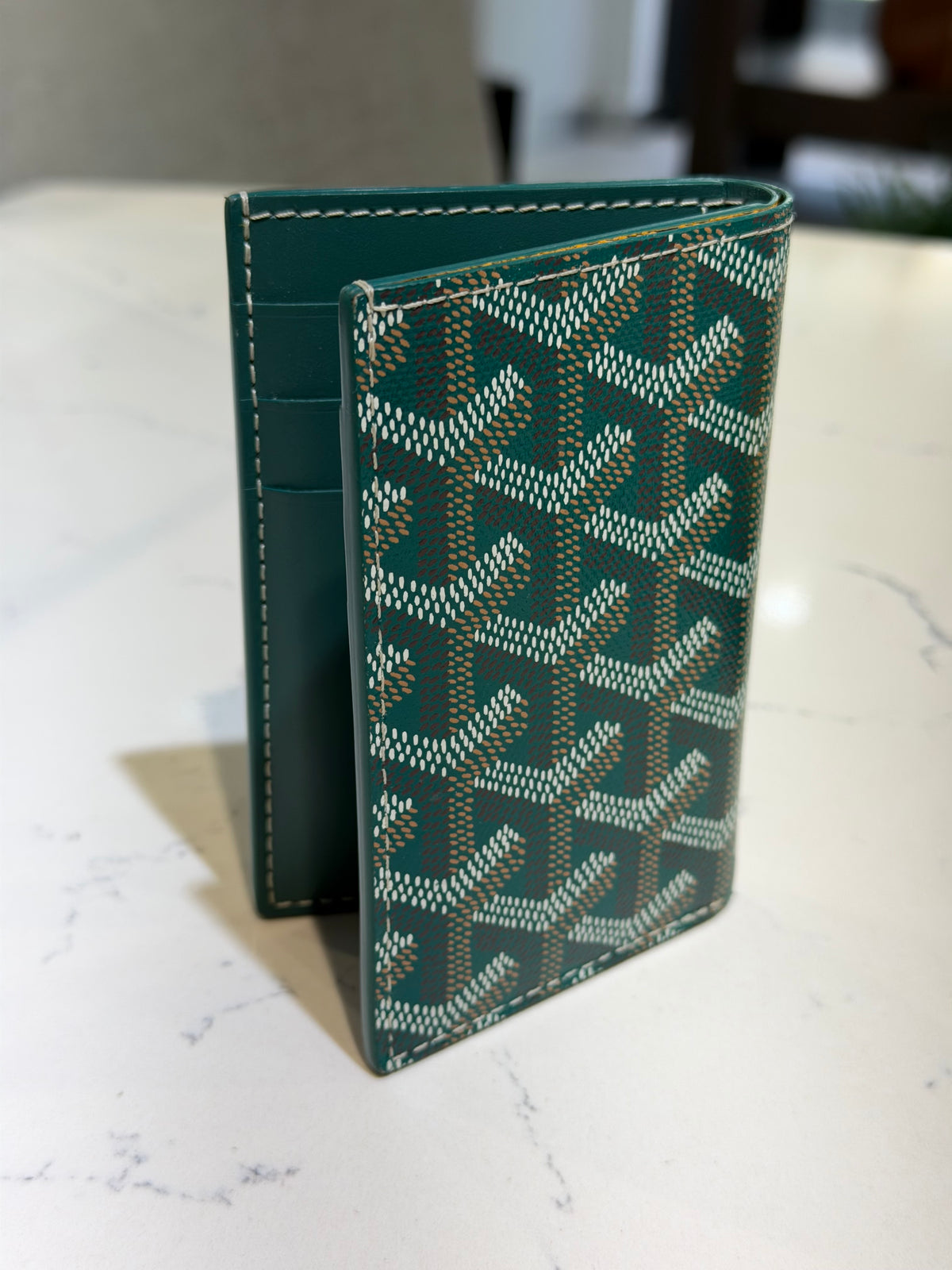 Pre-Owned Goyardine Saint Pierre Green Card Holder