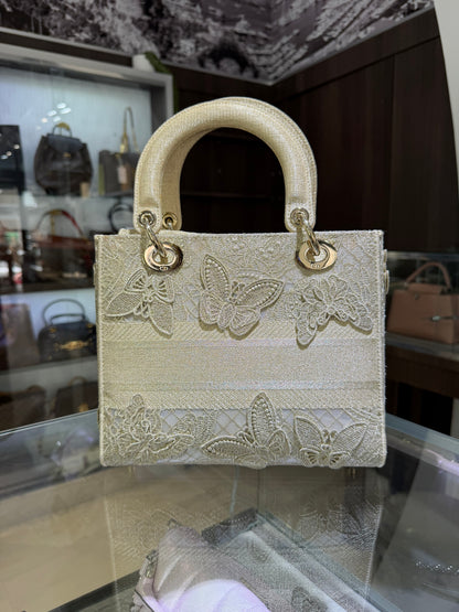 Pre-Owned CD Medium Lady D-Lite Canvas Butterfly Embroidery Gold Hardware