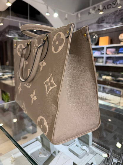 Louis Vuitton Bicolor OnTheGo MM