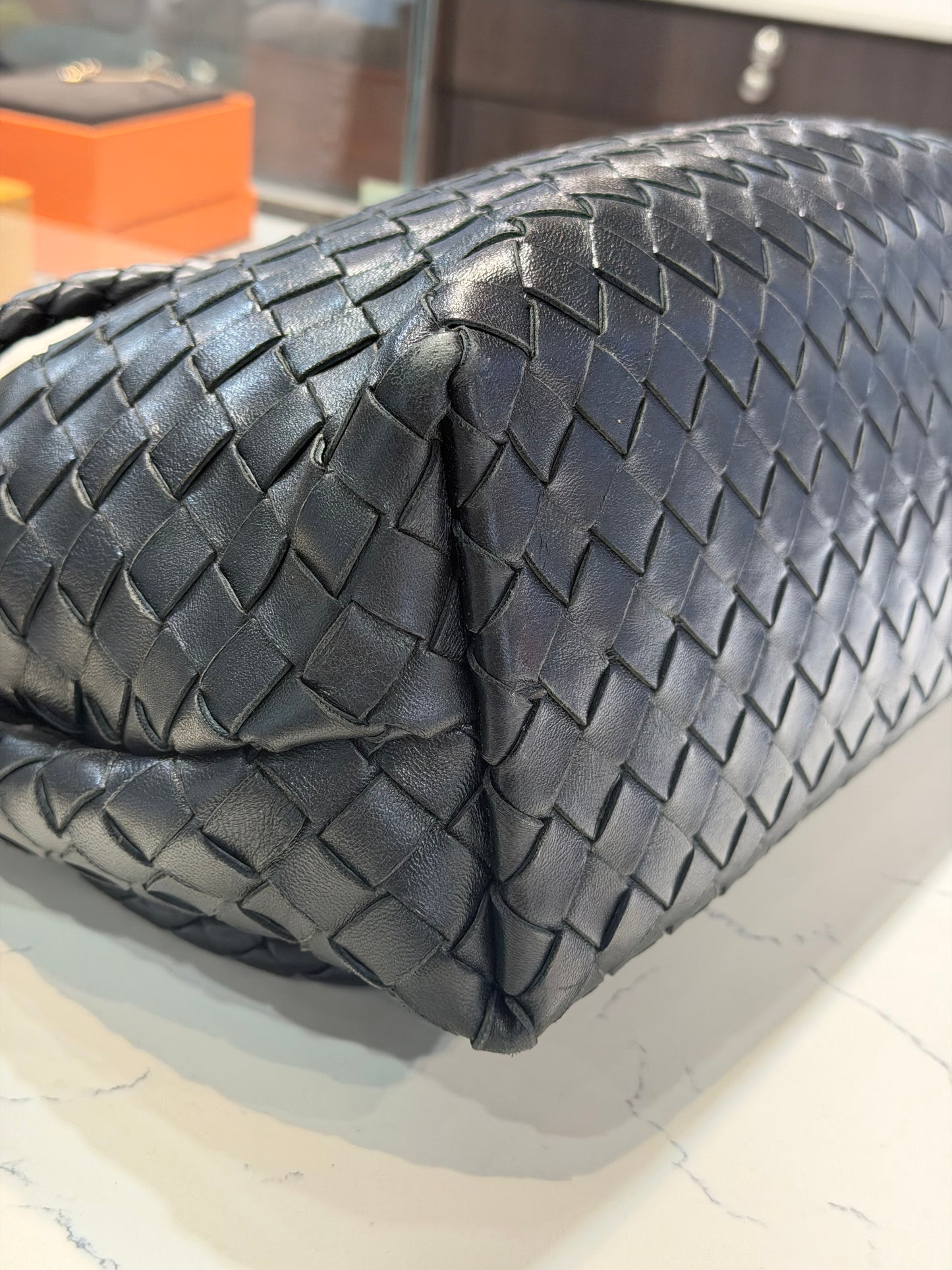 Pre-Owned Bottega Medium Andiamo Black Lambskin
