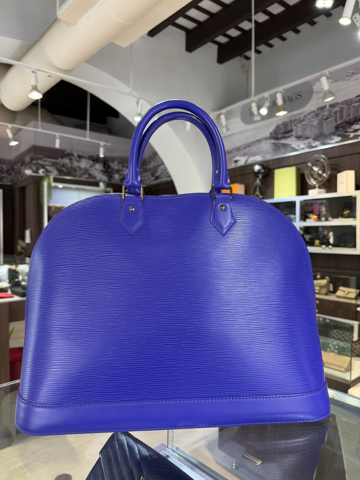 Pre-Owned LV Alma GM Epi Leather