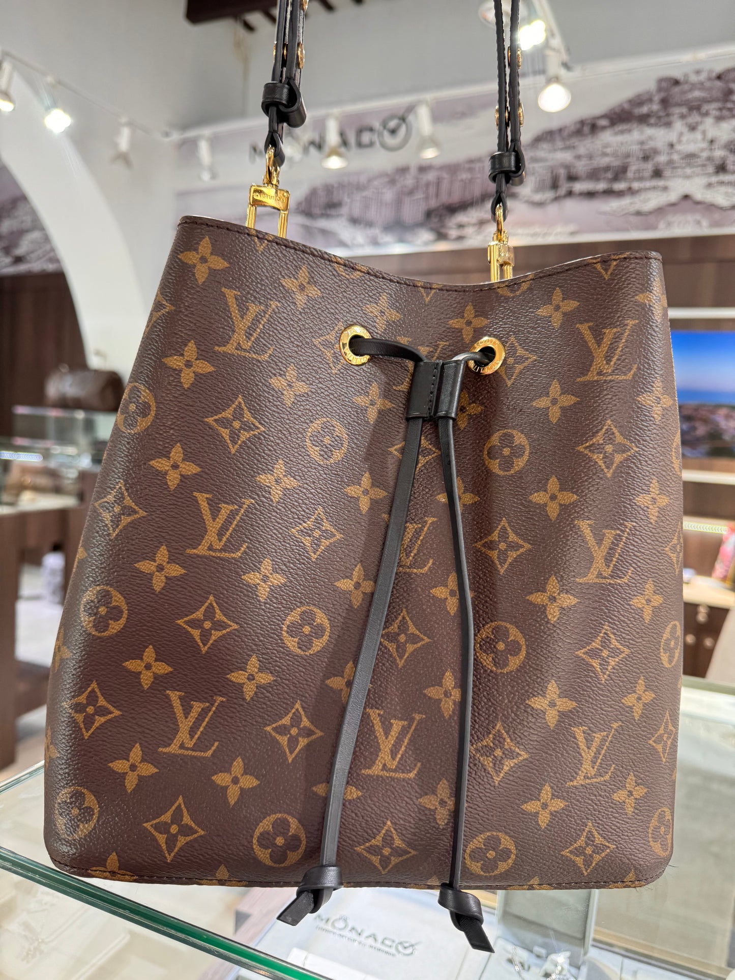 Louis Vuitton NeoNoe Monogram Black