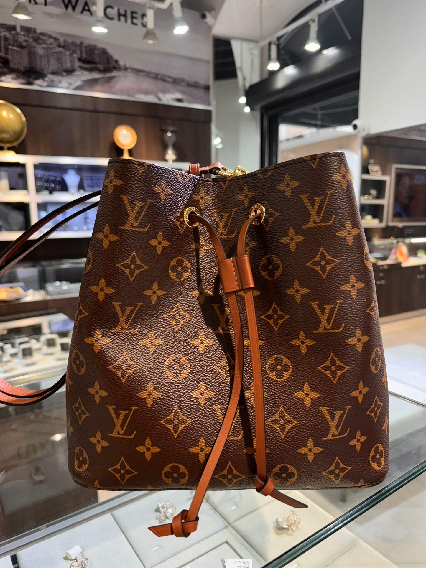 Louis Vuitton NéoNoé Monogram Caramel