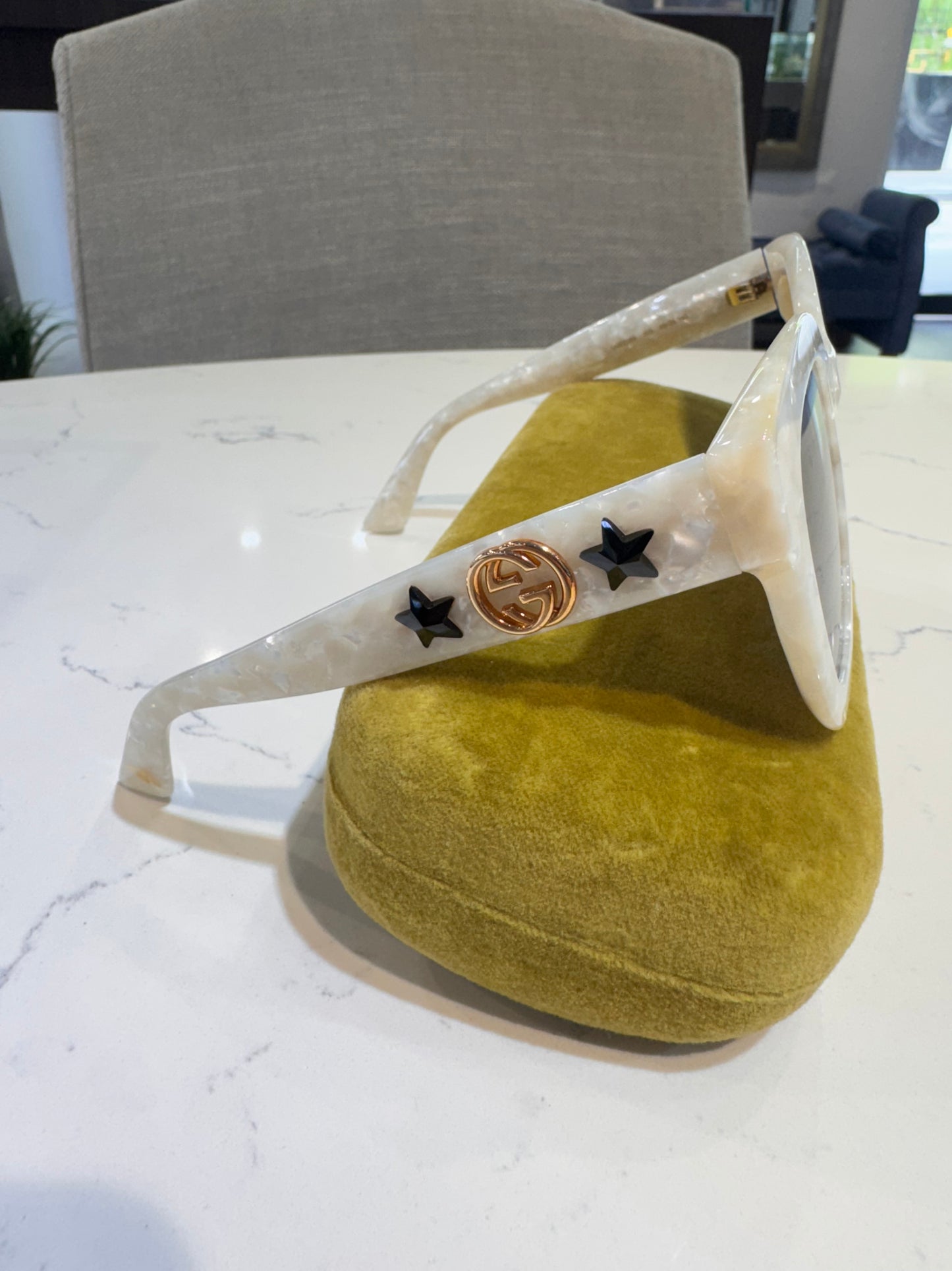 Pre-Owned Gucci Round Frame Star Sunglasses