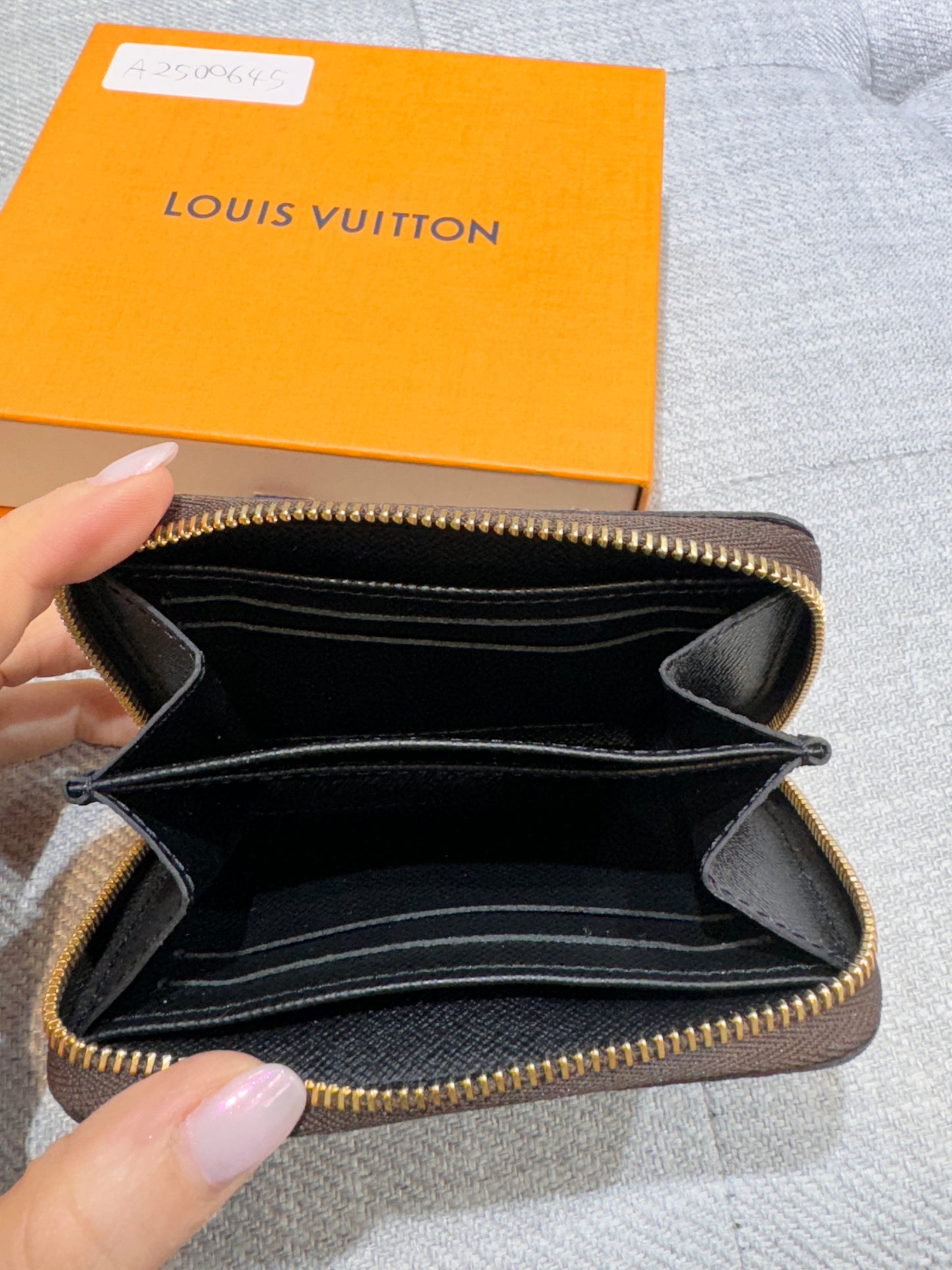 Louis Vuitton Giant Reverse Monogram Zippy Small Wallet