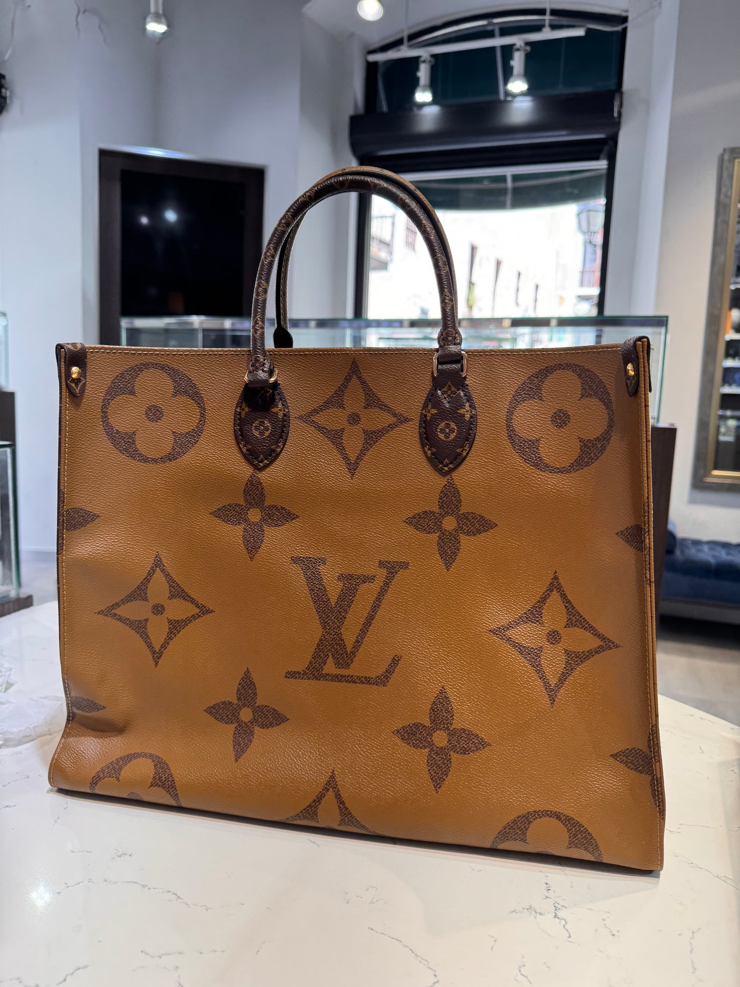 Louis Vuitton OnTheGo GM Reverse Monogram