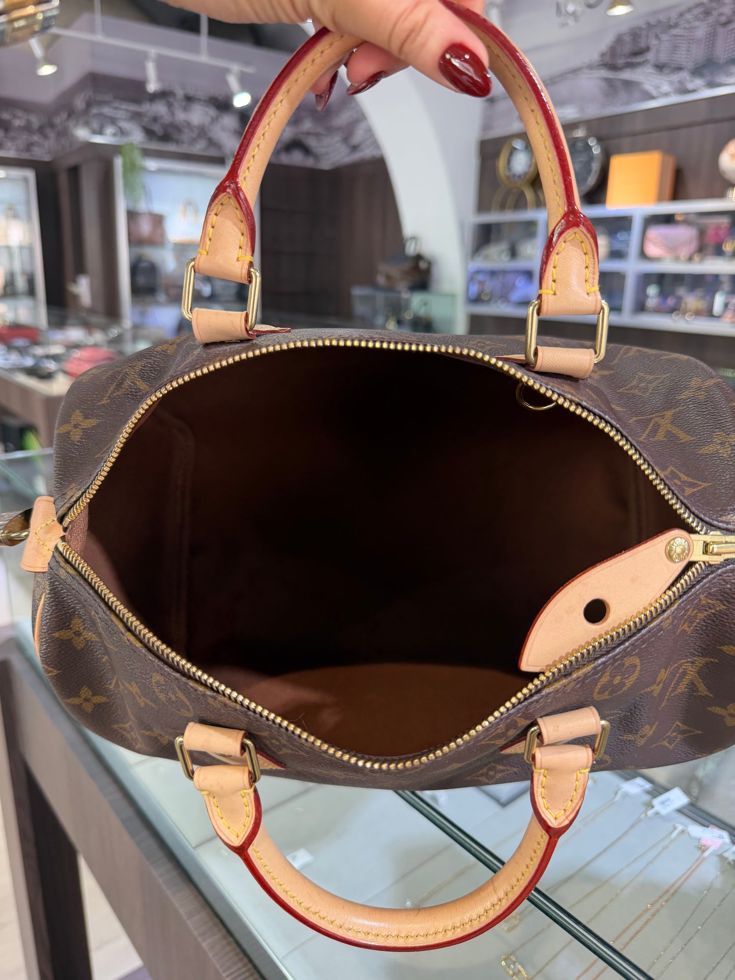 Louis Vuitton Monogram Speedy 30