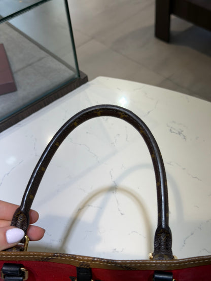 Pre-Owned LV OnTheGo MM Reverse Monogram