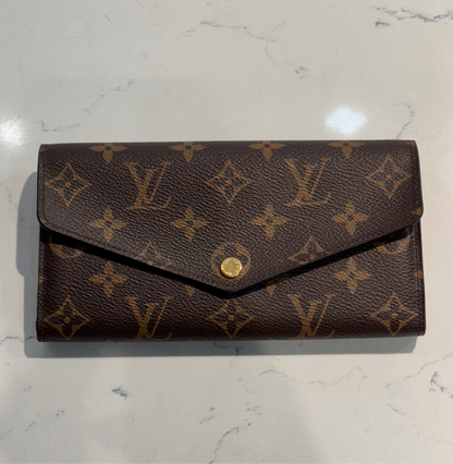 Louis Vuitton Monogram Sarah Wallet