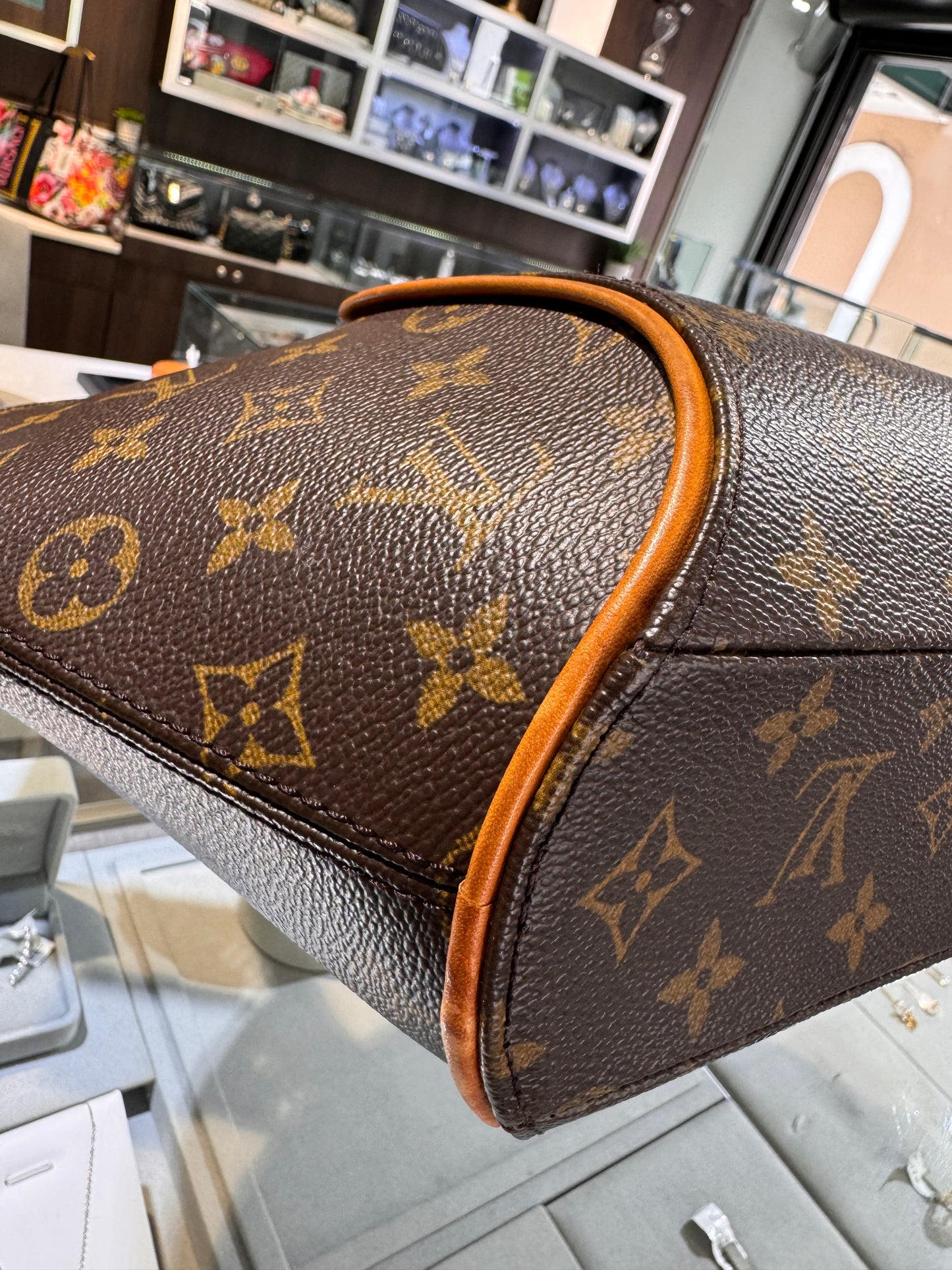 Louis Vuitton Ellipse PM Monogram