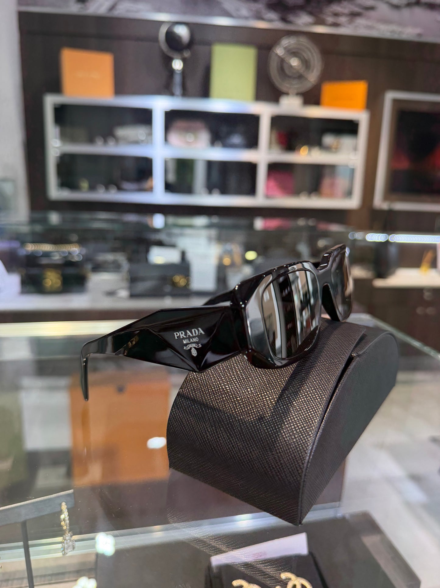 Pre-Owned Prada Acetate Symbole Sunglasses SPR 17W Black