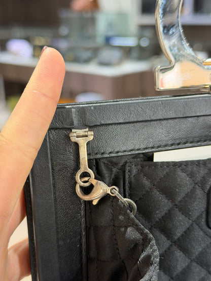 Pre-Owned Salvatore Ferragamo Black Satin Clutch