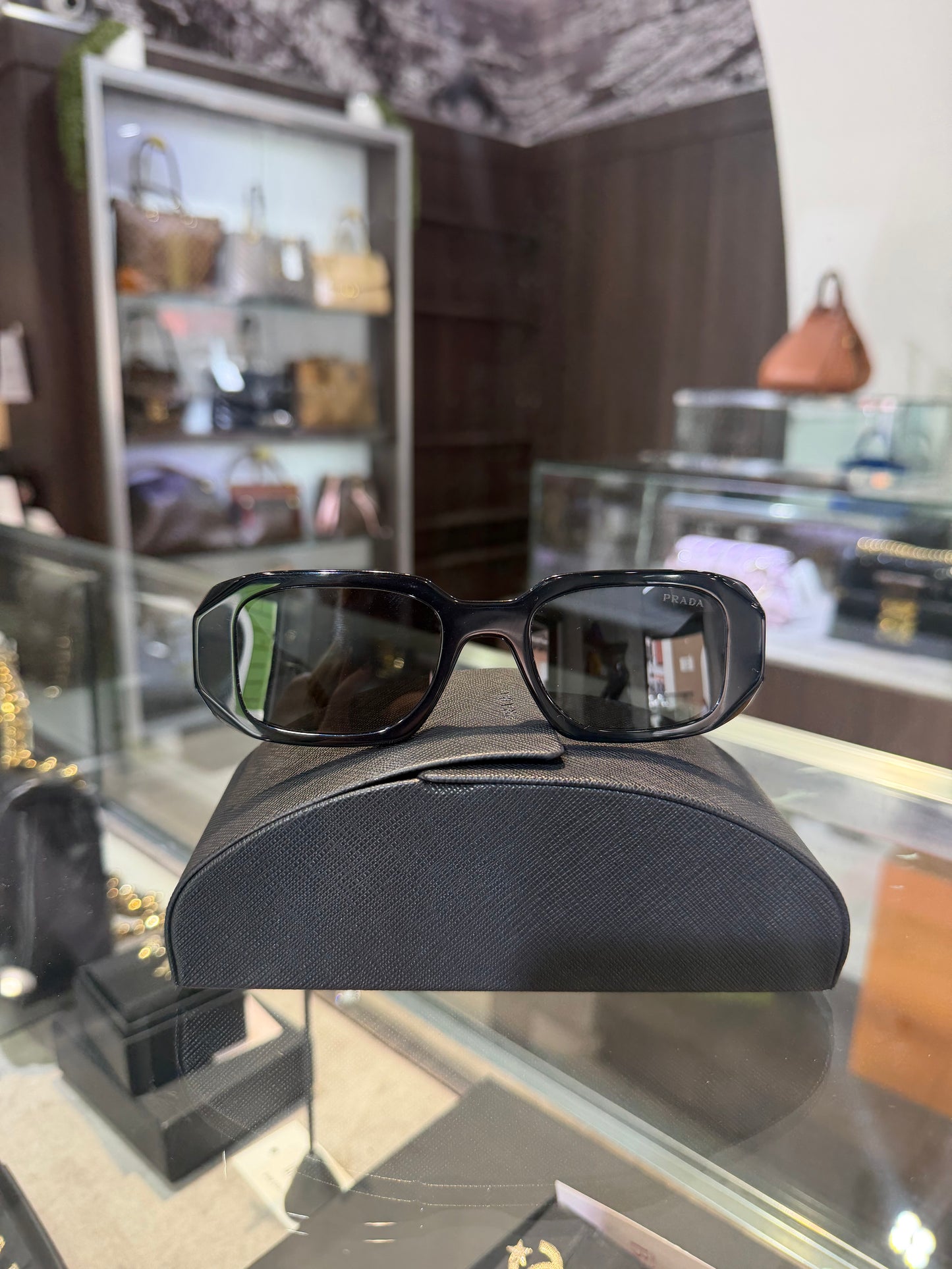 Pre-Owned Prada Acetate Symbole Sunglasses SPR 17W Black