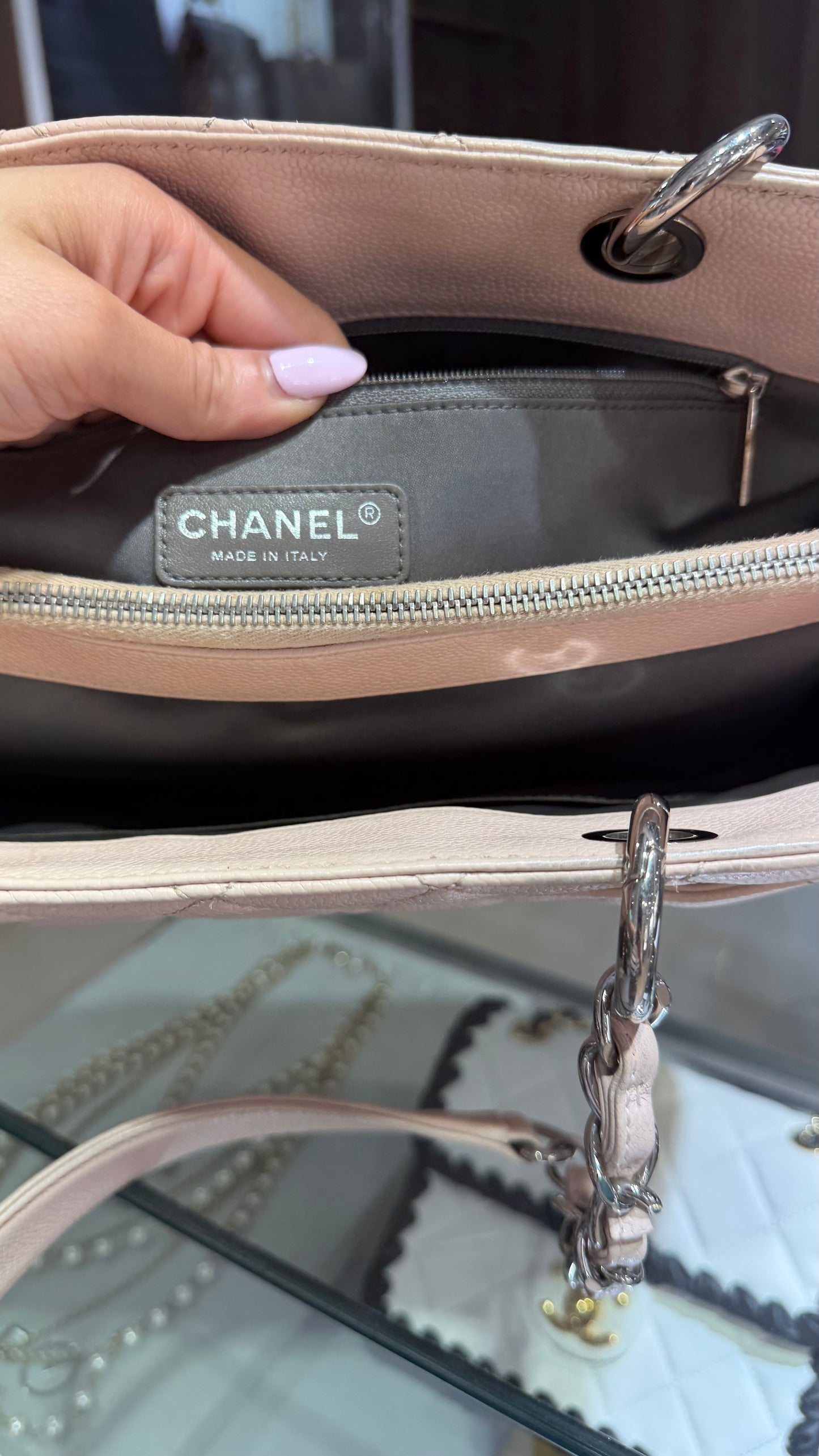 Pre-Owned CC Caviar Shopping Tote Light Pink Silver Hardware