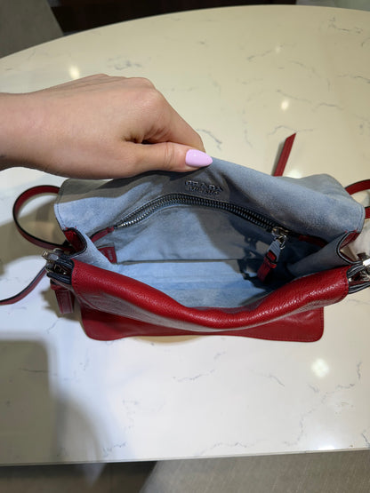 Pre-Owned Red Etiquette Messenger Bag