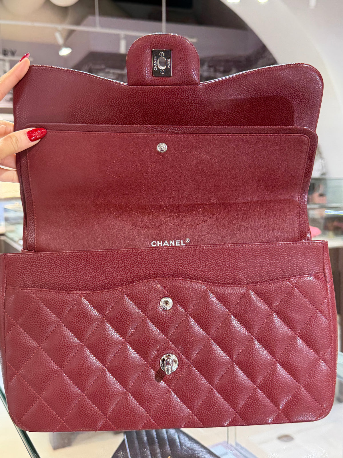 Pre-Owned CC Classic Double Flap Burgundy Caviar Jumbo Silver Hardware