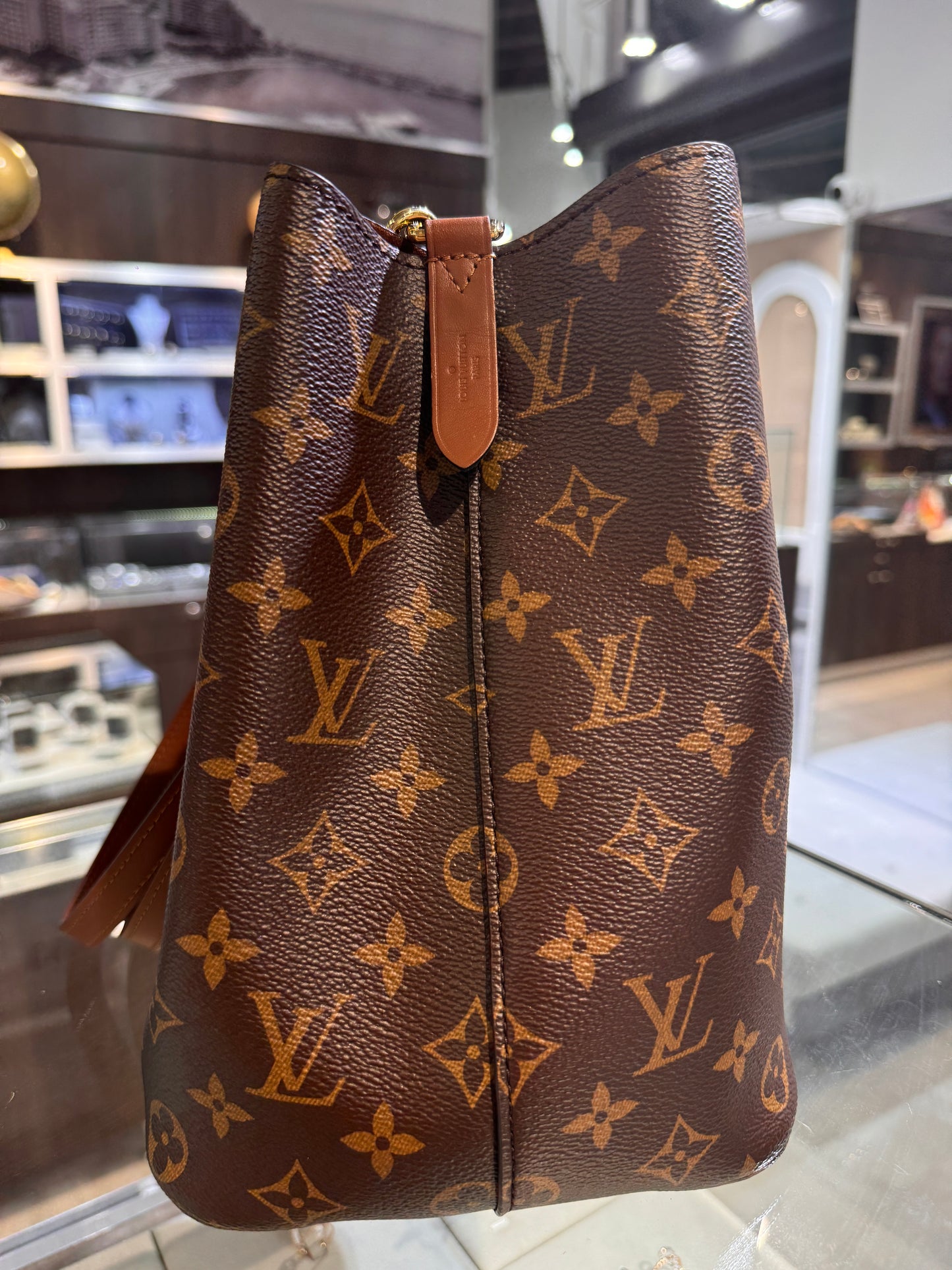 Louis Vuitton NéoNoé Monogram Caramel