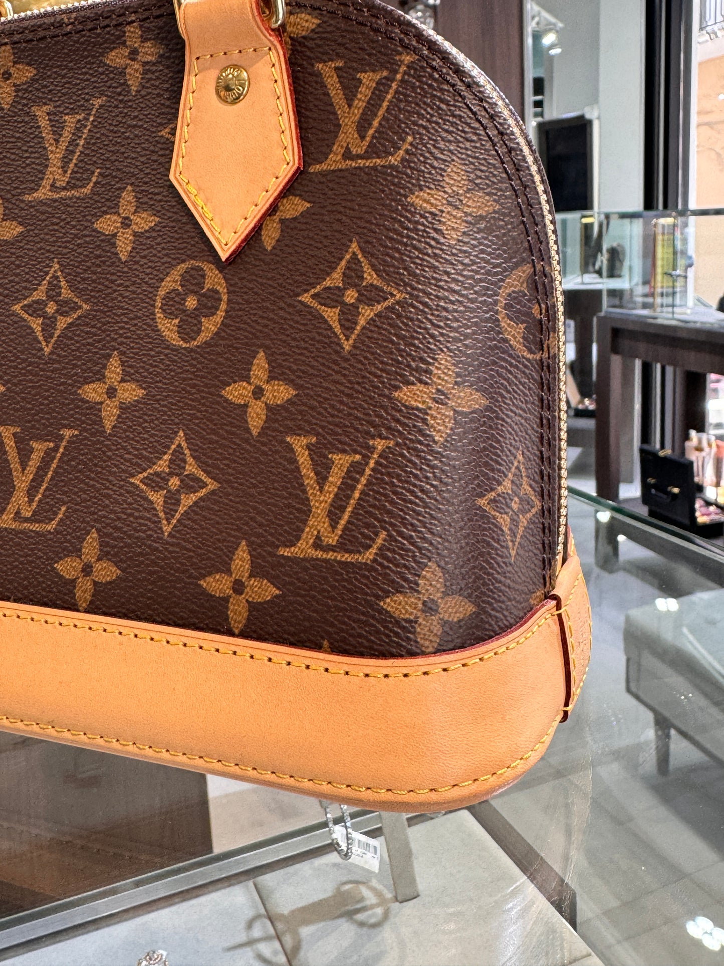 Louis Vuitton Alma BB Monogram