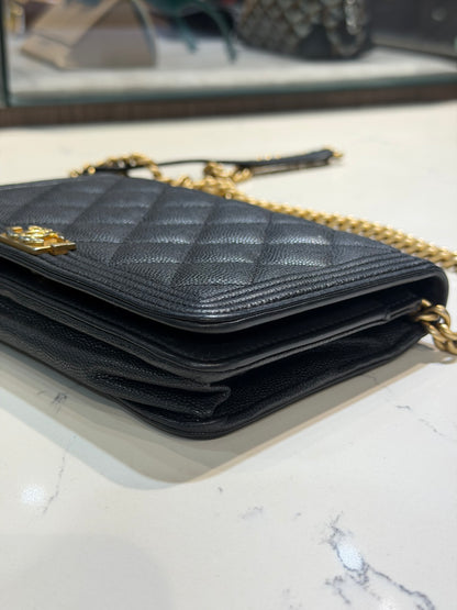 Pre-Owned CC Boy Wallet On Chain Black Caviar Gold Hardware