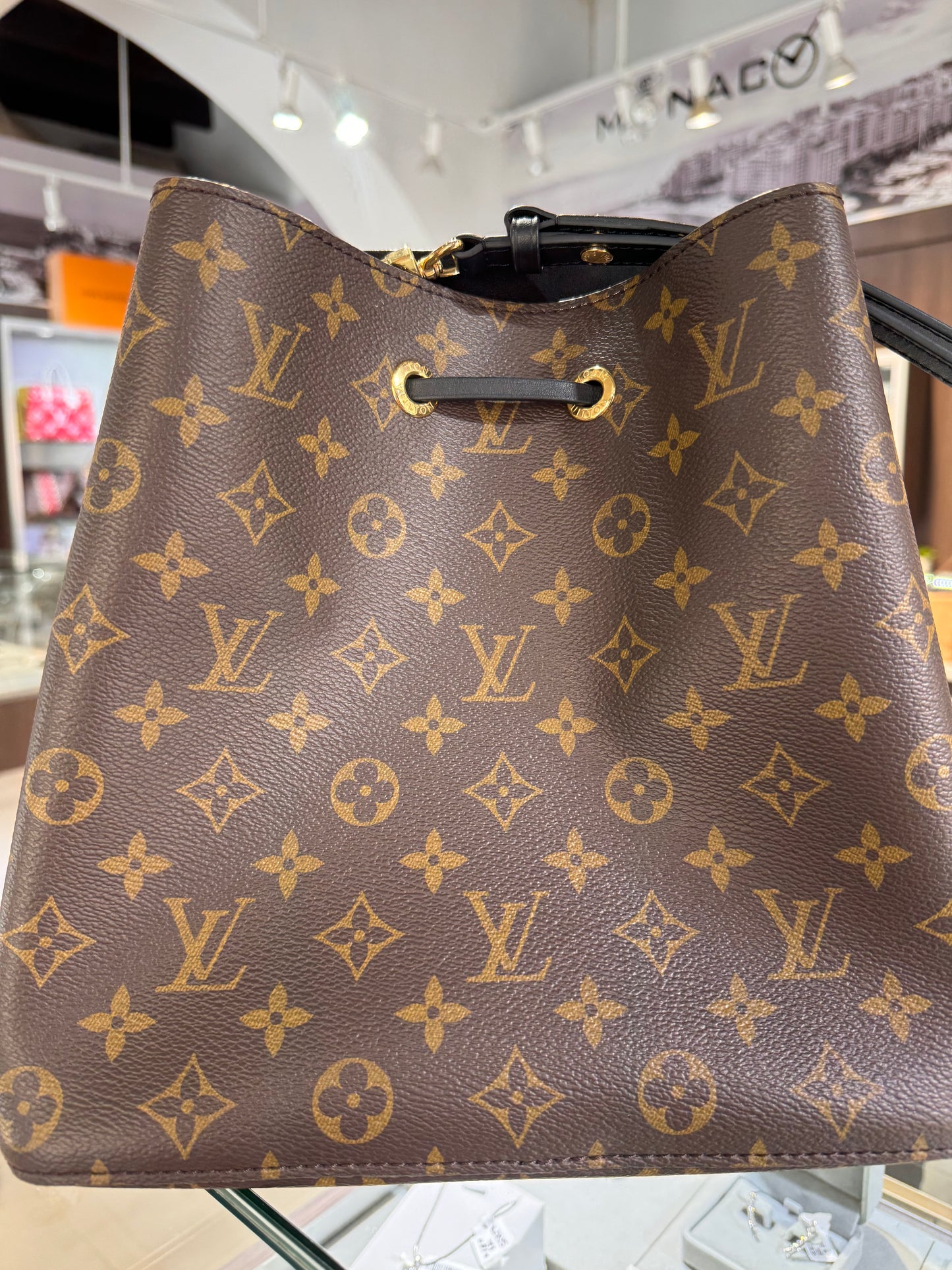 Louis Vuitton NeoNoe Monogram Black