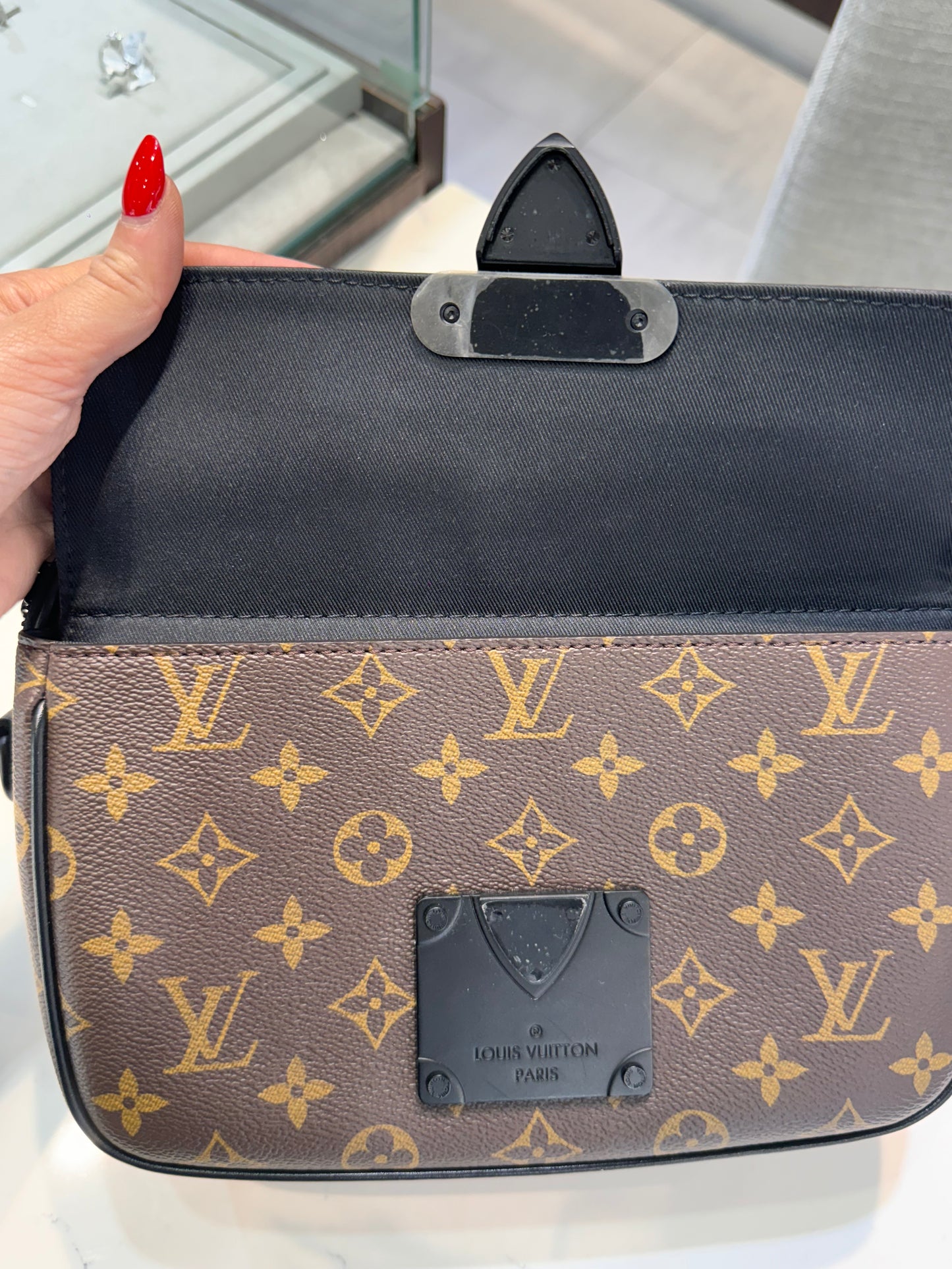 Louis Vuitton Monogram S Lock Messenger Bag