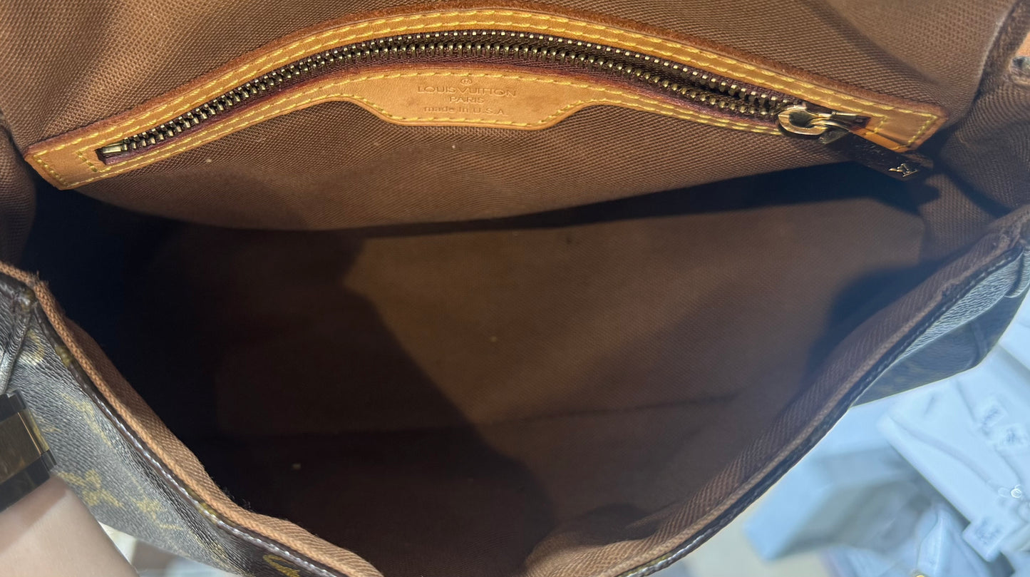 Louis Vuitton Monogram Looping
